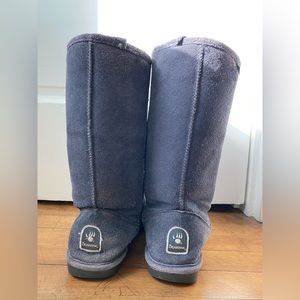 Women’s Bearpaw Tall Boots Size 9 Grey